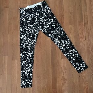 Abercrombie & Fitch velvet stretchy pants